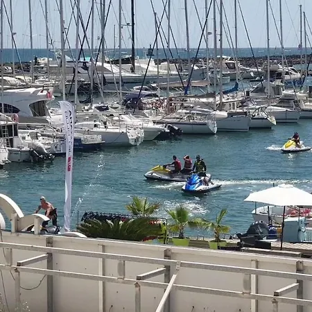 Apartment De Standing La Pecherie Spacieux T3 Comme Un Cocon Familial Vue Et Sur L'avant Port Sur Le Bout Du Bout De Cap D'agde Seule Cap En Occitanie *