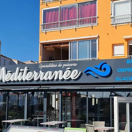 Résidence De Standing La Pêcherie Spacieux T3 Comme Un Cocon Familial Vue Et Sur L'avant Port Sur Le Bout Du Bout De Cap D'agde Seule Cap En Occitanie Apartamento Agde