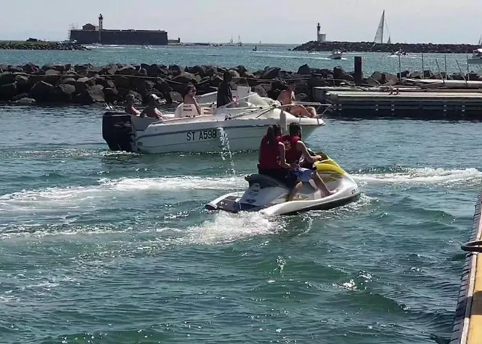 Résidence De Standing La Pêcherie Spacieux T3 Comme Un Cocon Familial Vue Et Sur L'avant Port Sur Le Bout Du Bout De Cap D'agde Seule Cap En Occitanie *
