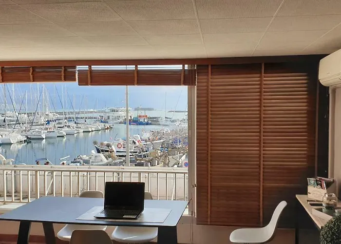 Apartamento Résidence De Standing La Pêcherie Spacieux T3 Comme Un Cocon Familial Vue Et Sur L'avant Port Sur Le Bout Du Bout De Cap D'agde Seule Cap En Occitanie *