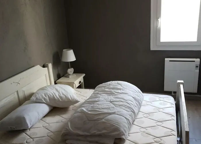 Résidence De Standing La Pêcherie Spacieux T3 Comme Un Cocon Familial Vue Et Sur L'avant Port Sur Le Bout Du Bout De Cap D'agde Seule Cap En Occitanie Apartamento Agde