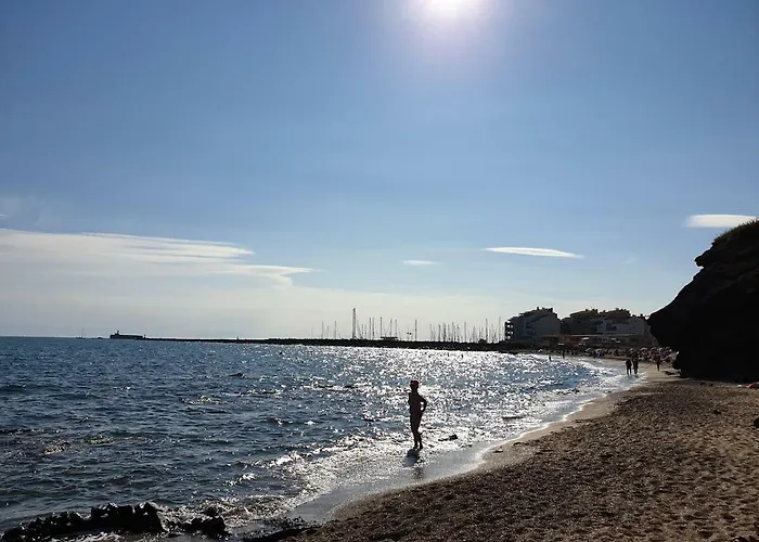 Résidence De Standing La Pêcherie Spacieux T3 Comme Un Cocon Familial Vue Et Sur L'avant Port Sur Le Bout Du Bout De Cap D'agde Seule Cap En Occitanie