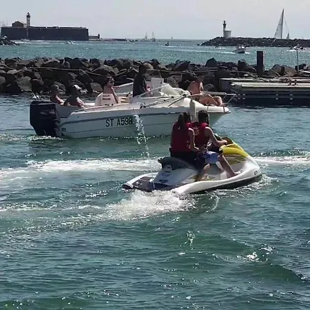 De Standing La Pecherie Spacieux T3 Comme Un Cocon Familial Vue Et Sur L'avant Port Sur Le Bout Du Bout De Cap D'agde Seule Cap En Occitanie *