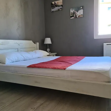 De Standing La Pecherie Spacieux T3 Comme Un Cocon Familial Vue Et Sur L'avant Port Sur Le Bout Du Bout De Cap D'agde Seule Cap En Occitanie *