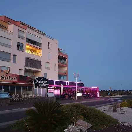 De Standing La Pecherie Spacieux T3 Comme Un Cocon Familial Vue Et Sur L'avant Port Sur Le Bout Du Bout De Cap D'agde Seule Cap En Occitanie